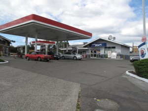 picture of a service station in tacoma, wa securing a $600,000 bridge loan from mortgage equities.